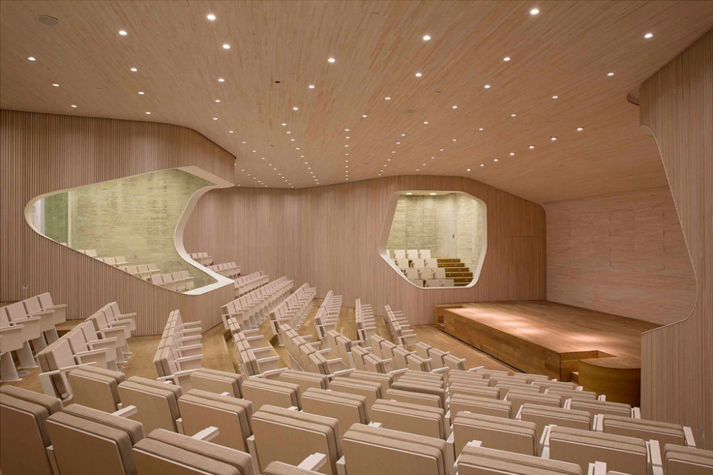 FUNDACION GINES RIOS SEATING
