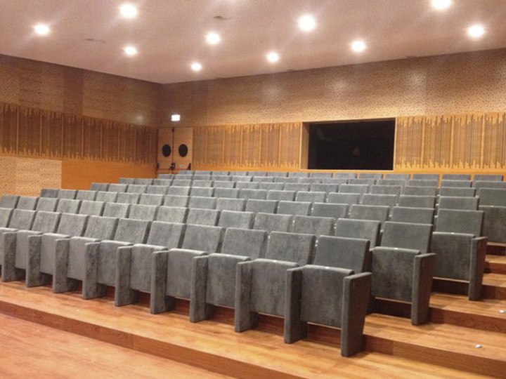 THE OLIVEIRA CHAIR AT THE MILHEIRÓS AUDITORIUM, PORTUGAL