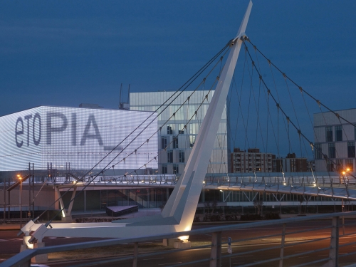 ES Etopia Centro de Arte y Tecnología